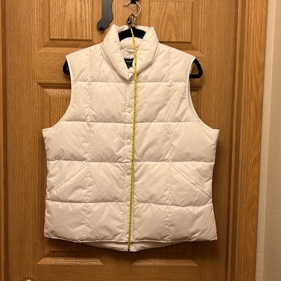 Lands’ End Down Vest White Box Vest With Pockets Size L/14-16 - Picture 3 of 12